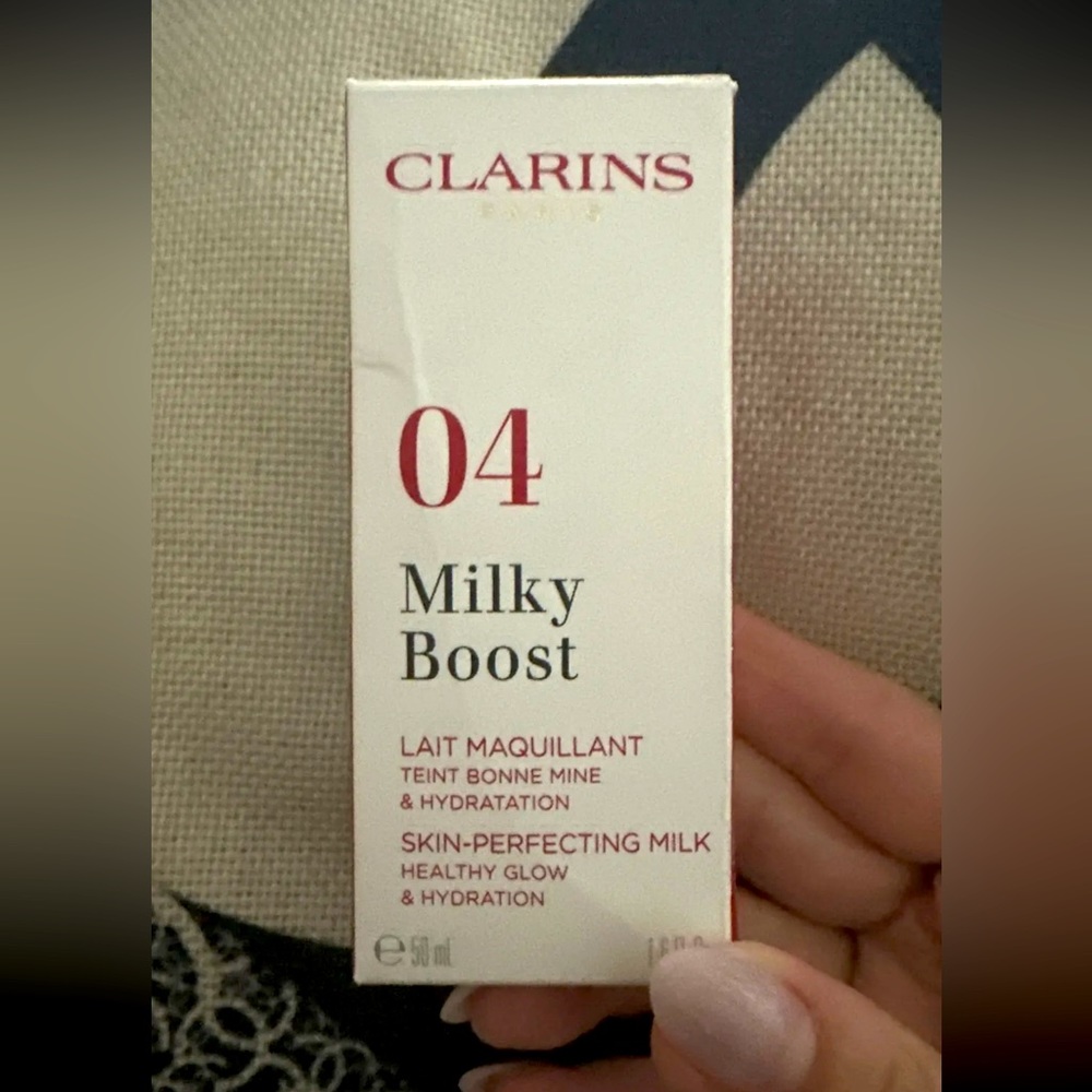 CLARINS MILKY BOOST HEALTHY GLOW MILK-04 MILKY AUBURN 50ml NIB
